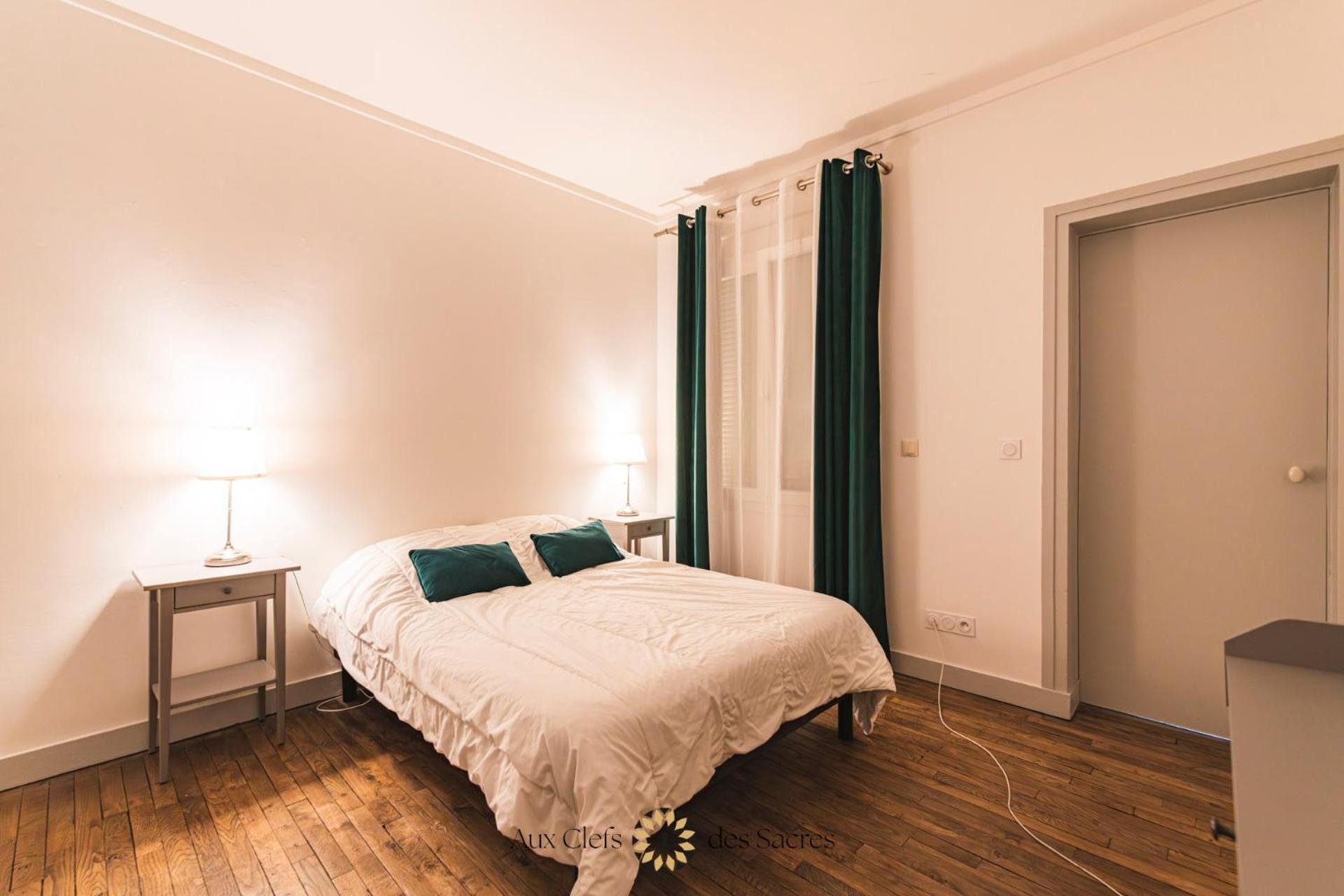 Maison De Ville Avec Cour Place Luton Reims Eksteriør bilde