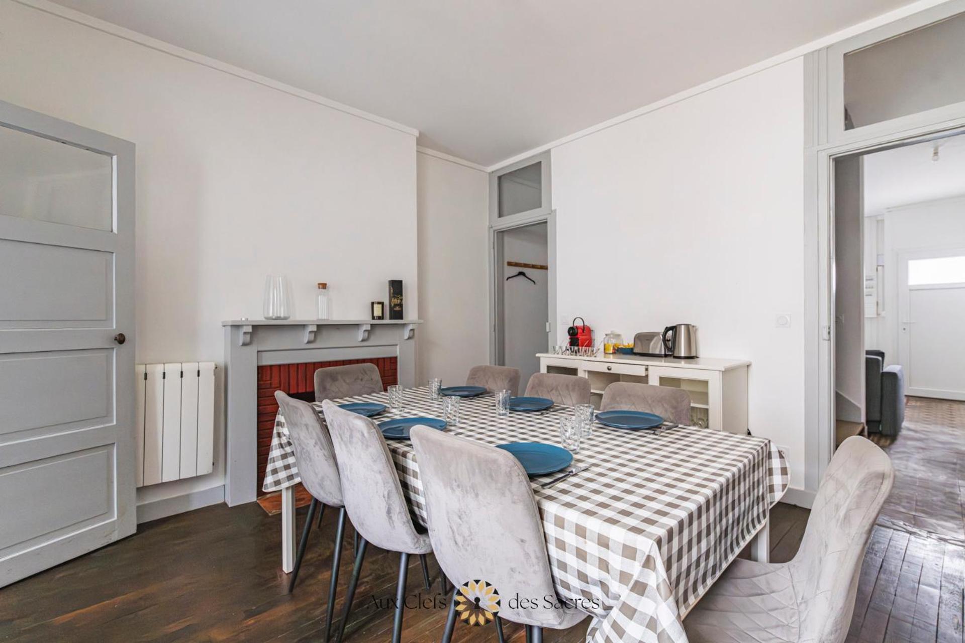 Maison De Ville Avec Cour Place Luton Reims Eksteriør bilde