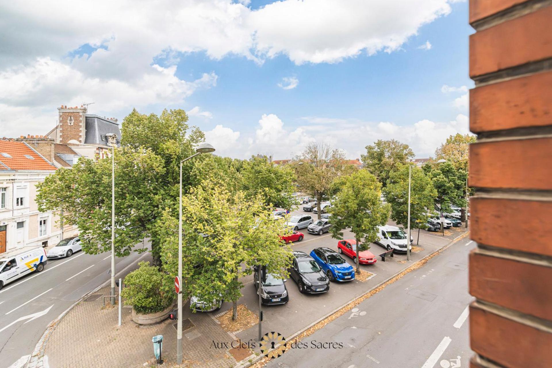 Maison De Ville Avec Cour Place Luton Reims Eksteriør bilde