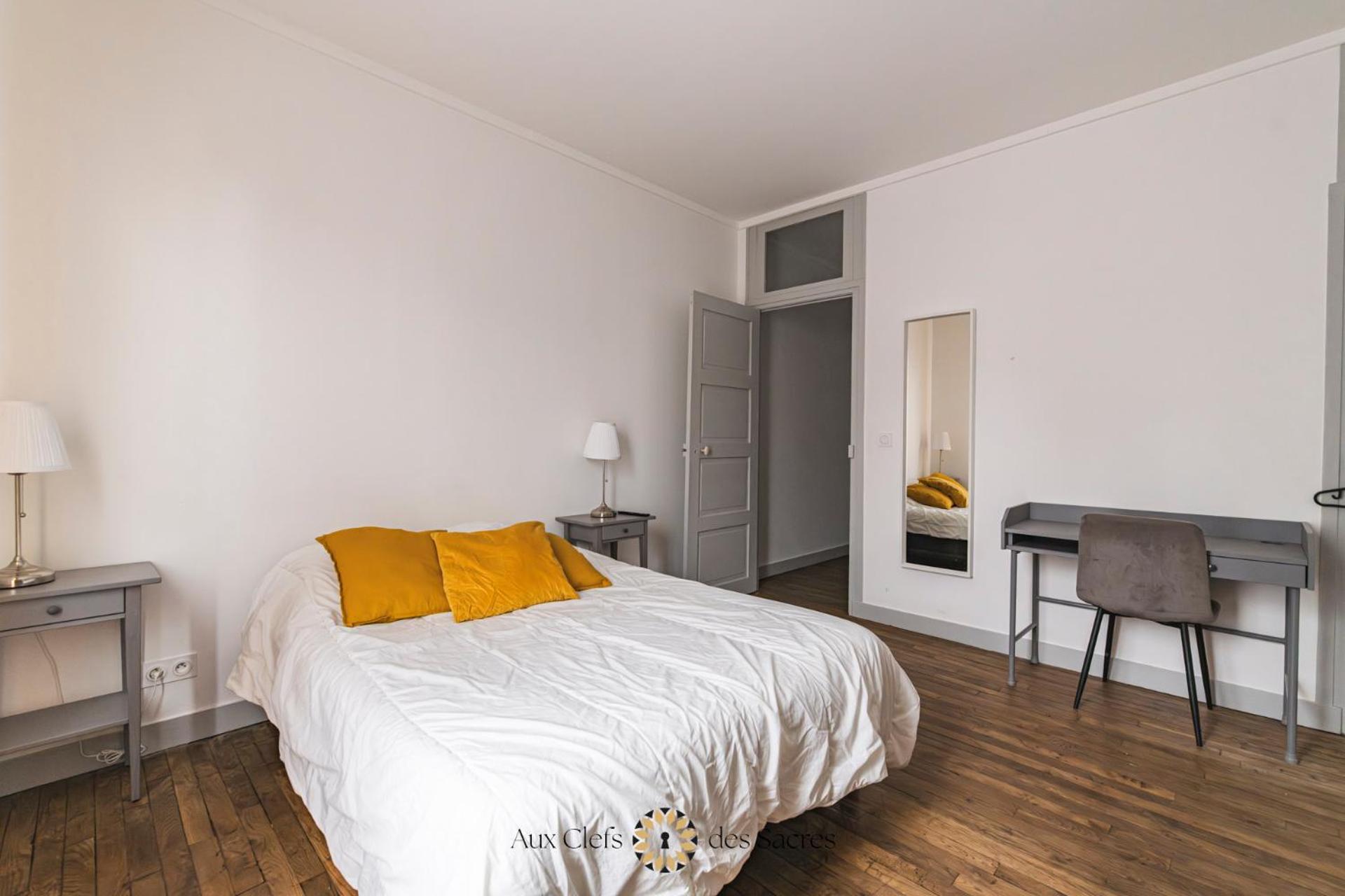 Maison De Ville Avec Cour Place Luton Reims Eksteriør bilde